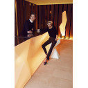 Faz Bancone bar angolare LED Vondom ambientazione