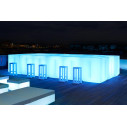 Vela Bancone bar 100x55x115 LED Vondom ambientazione
