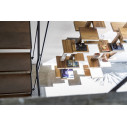 Adelaide Wood libreria etagere Mogg ambientazione