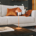 Amelie lampada da tavolo LED Terracotta Zafferano ambientazione