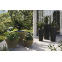 Curvada Vaso 80x80x180 cm Vondom ambientazione