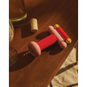Alessi ES17 2 Cavatappi in legno di faggio Rosso Giallo e Rosa ambientazione