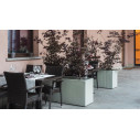 Fence vaso small Serralunga ambientazione