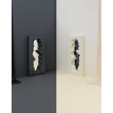 Gufram Broken Mirror Almost White Specchio con cornice ambientazione