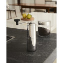 Alessi KT01 Slow coffee Macinacaffè in acciaio Inox ambientazione