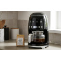 Macchina caffè filtro Smeg DCF02BLEU Nero ambientazione