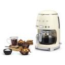 Macchina caffè filtro Smeg DCF02CREU Panna vista