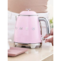 Mini Bollitore Smeg KLF05PKEU ambientazione