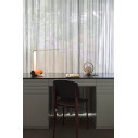 Nastro 563.31 lampada da tavolo Tooy ambientazione