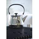 Alessi NF01 Bollitore-Teiera in acciaio Inox ambientazione