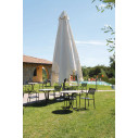Ombrellone Capri Dark 5x5 Scolaro ambientazione