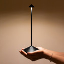 Pina Pro LED lampada da tavolo Nero Zafferano a,mbientazione