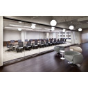 KNOLL Saarinen Tavolo Rotondo Tulip Ø 51 H 52 Laminato Bianco ambientazione