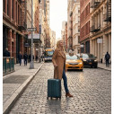 Valigia trolley espandibile Nexis 55 Deep Petrol Samsonite ambientazione
