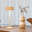 Sister Light Wi-Fi Pro lampada da tavolo Avorio Zafferano ambientazione