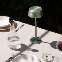 Sister Light Wi-Fi Pro lampada da tavolo Verde Zafferano ambientazione