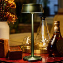 Sister Light Wi-Fi Pro lampada da tavolo Verde Zafferano ambientazione