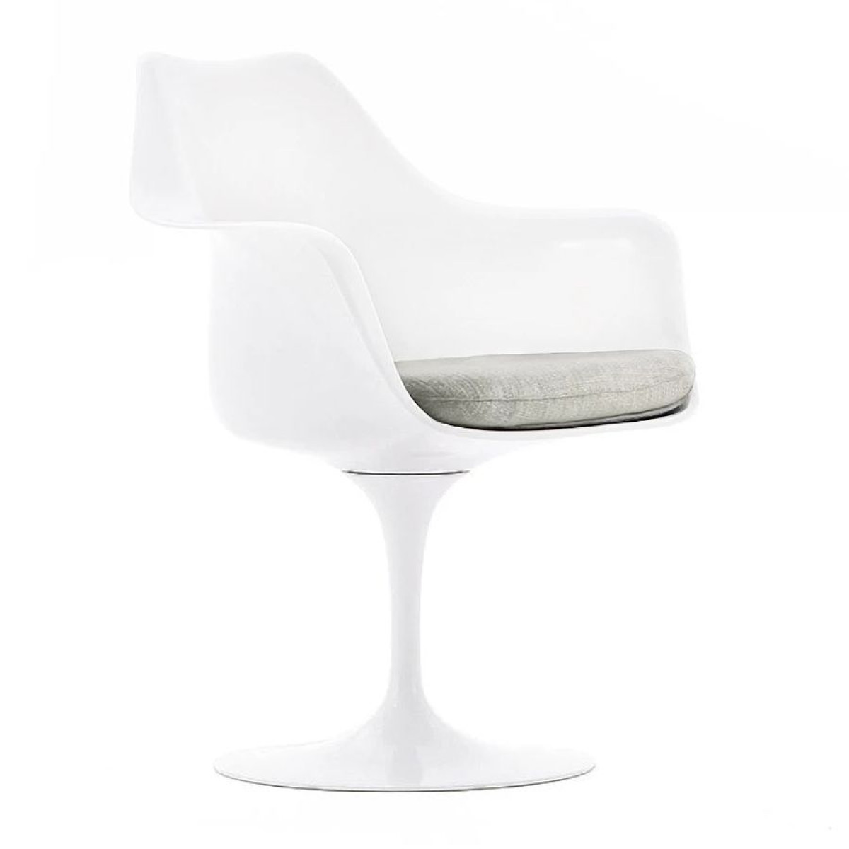 Knoll Saarinen Poltroncina Tulip girevole bianca con cuscino