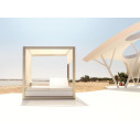 Vela Daybed quadrato con 4 schienali reclinabili Vondom ambientazione