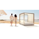 Vela Daybed quadrato con 4 schienali reclinabili Vondom ambientazione