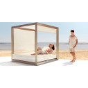 Vela Daybed quadrato con 4 schienali reclinabili Vondom ambientazione